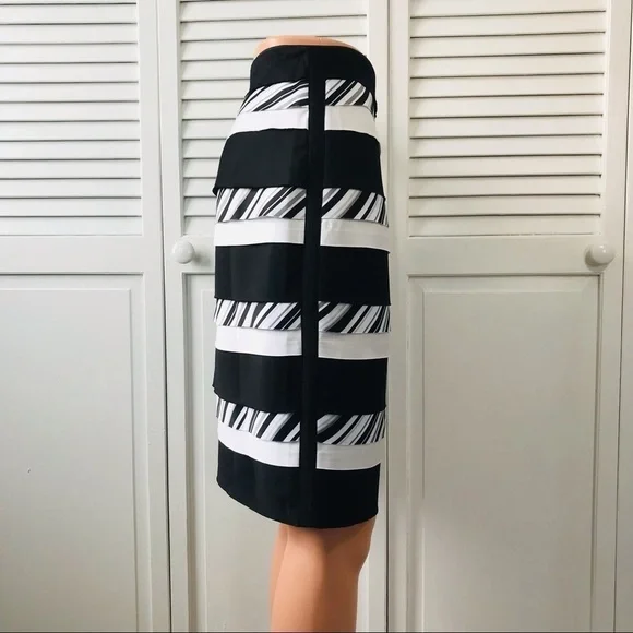 New WHITE HOUSE BLACK MARKET Black White Bumble Bee Skirt Size 2